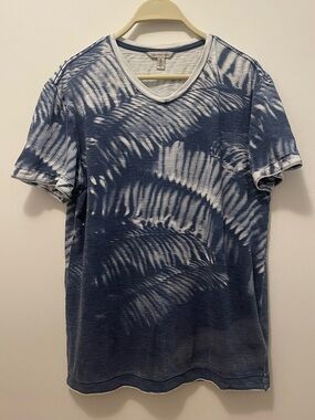 100% Cotton Calvin Klein Jeans Blue Tie-Dye V-Neck Short Sleeve Tee